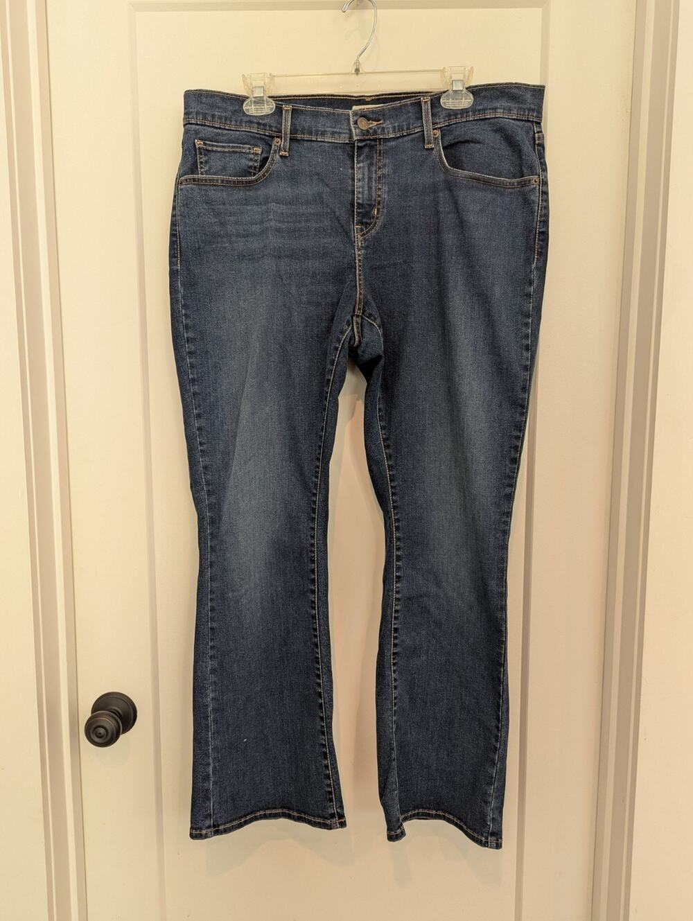 Levi Women's Dark Wash Curvy Bootcut Denim Jeans 38"x 29" Cowgirl Casual